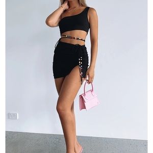BLACK SKIRT/CROP SET
